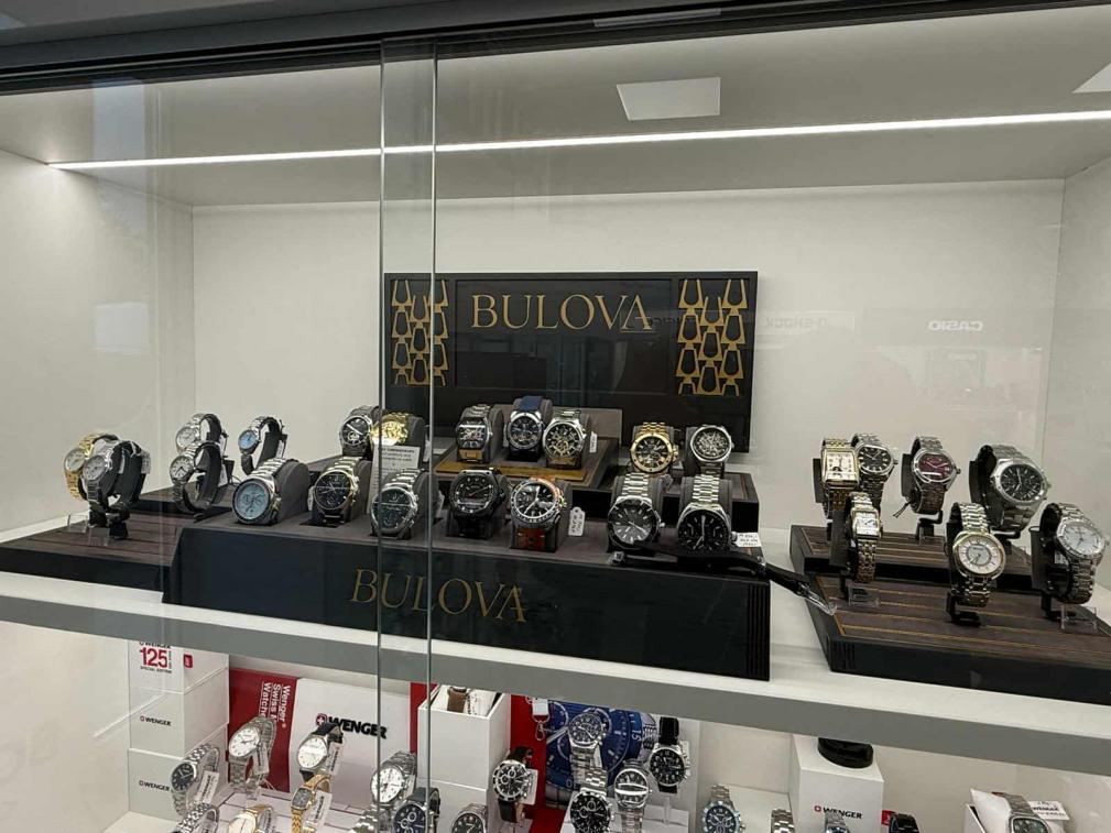 Bulova 1.jpg