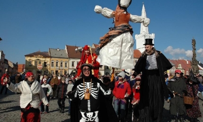 Náhled článku: Švejk, řízná dechovka a masky: V Kadani se chystá velkolepý C. K. Masopust