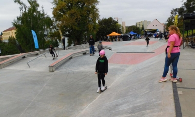 Náhled článku: Žatec má nový skatepark: Původní sportoviště nahradil moderní betonový street park