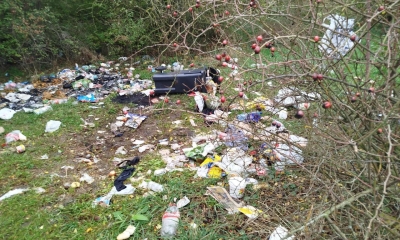 Náhled článku: Vězni z Nového Sedla pomáhají Žatci s úklidem. Město chválí spolupráci, která má smysl pro obě strany