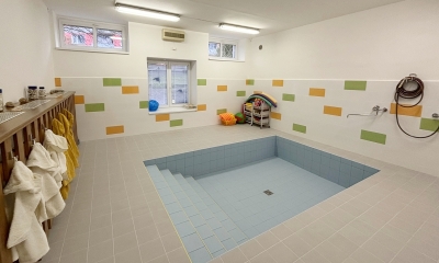 Náhled článku: Předplavecká výchova v Delfínku pokračuje. Rekonstrukce bazénu je u konce