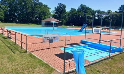 Náhled článku: Koupaliště v Červeném Hrádku čeká radikální proměna. Návštěvníky láká na nové tobogany i adrenalinovou skluzavku