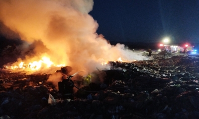Náhled článku: Hasiči několik hodin bojovali s požárem skládky v Tušimicích