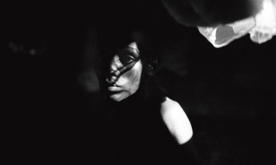 Náhled článku: Terezín hostí výstavu Bezpráví. Fotograf Antonín Kratochvíl představí svědectví o porušování lidských práv