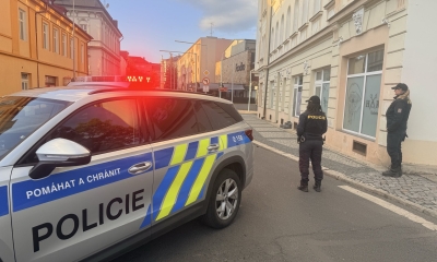 Náhled článku: Policie v Chomutově zadržela muže s dlouhou zbraní