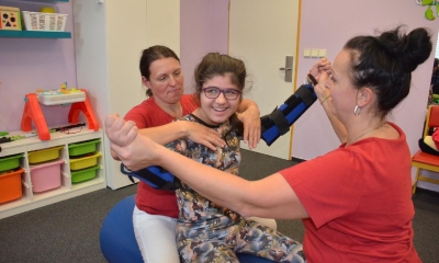 Náhled článku: Školáci z Litvínova pomohli nemocné Berenice. Na rehabilitace vybrali přes 14 tisíc korun