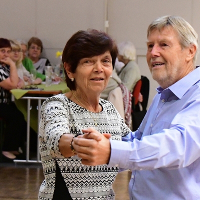 Náhled článku mobil: Litoměřice zvou seniory ven mezi lidi. Kampaň nabízí desítky aktivit od vzdělávání po výlety