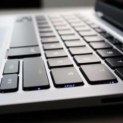 Náhled článku mobil: Od ledna končí papírové přehledy pro pojišťovny. Zaměstnavatelé musí přejít na elektronickou komunikaci