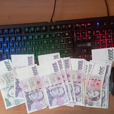 Náhled článku mobil: Rychlé půjčky lákají. Polovina lidí se kvůli nim dostane do dluhové pasti, ukazuje nový Index nebankovních úvěrů