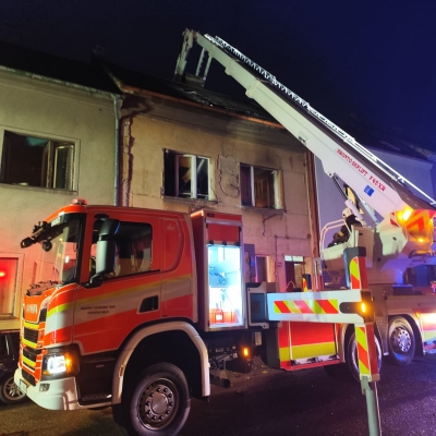 Náhled článku mobil: Rodinný dům v Lounech zachvátil požár, škoda dosáhla statisíců