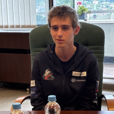 Náhled článku mobil: Z Litoměřic až ke hvězdám: Student Jonáš Neruda zažil start měsíční mise na vlastní oči