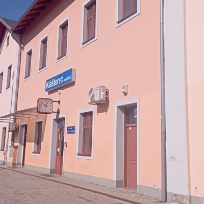 Náhled článku mobil: Výluka mezi Chomutovem a Kláštercem startuje dnes večer. Autobusy vyjedou i u Kadaně