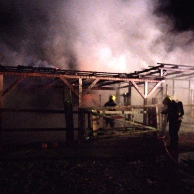 Náhled článku mobil: Požár stájí v Ciboušově: Hasiči zachránili sedmnáct koní, jeden uhynul