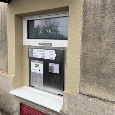 Náhled článku mobil: Nemocnice Rumburk zprovoznila nový babybox. Vyhřívaná schránka tak nechybí už v žádné nemocnici Krajské zdravotní