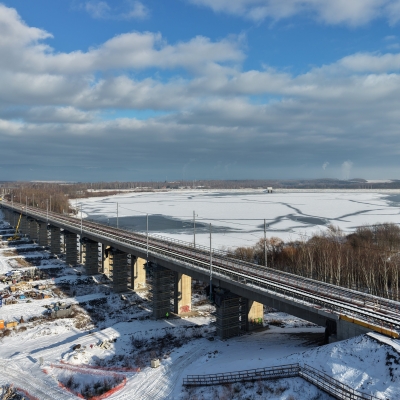 Náhled článku mobil: Modernizace trati mezi Kyjicemi a Chomutovem neustává ani pod sněhem