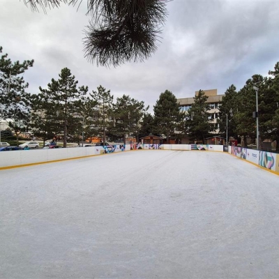 Náhled článku mobil: Kluziště v Radničním parku v Mostě otevře zimní sezonu už příští pátek