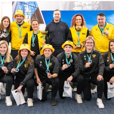 Náhled článku mobil: Futsalistky z Rapidu Ústí nad Labem převzaly na magistrátu gratulaci za stříbro v nejvyšší soutěži
