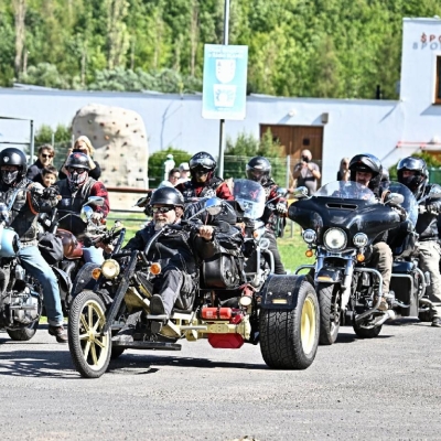 Náhled článku mobil: Spojila je láska k motorkám a chuť pomáhat. Vyjížďka pro Matýska vynesla přes 65 tisíc korun