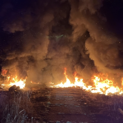 Náhled článku mobil: Požár odpadu v areálu bývalé plynárny v Ústí nad Labem zaměstnal večer hasiče