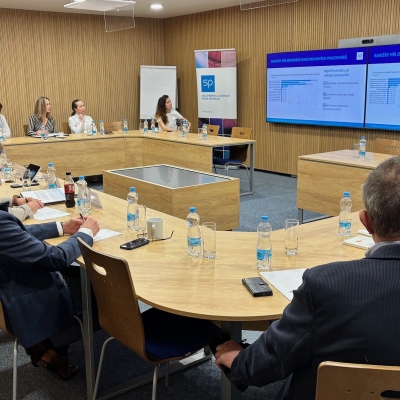 Náhled článku mobil: Firmy a kraj řeší, jak upravit obory středních škol. Cílem je víc kvalifikovaných lidí pro průmysl