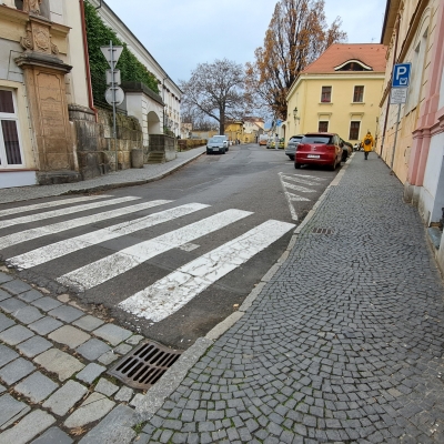 Náhled článku mobil: Litoměřice v plném proudu: Opravy ulic nekončí, na řadu přijdou i schody a oblíbené hřiště