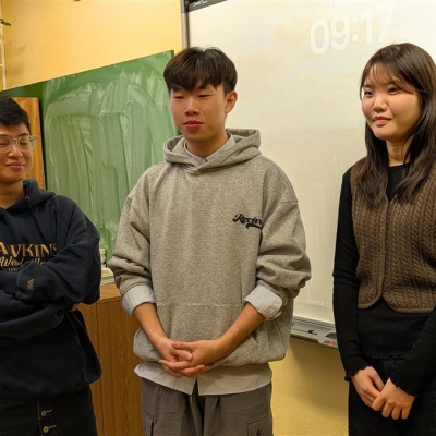 Náhled článku mobil: Na mostecké „sedmičce“ se mluví světově: Žáci právě hostí studenty z Asie i Turecka