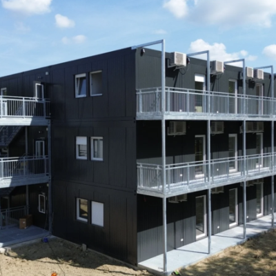 Náhled článku mobil: Modulární domy už nejsou nouzové řešení. Mohou pomoct s nedostatkem bydlení i v Česku