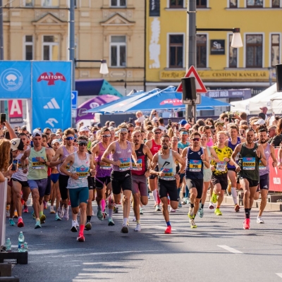 Náhled článku mobil: Belgičan Boulvin a Ukrajinka Zinenko ovládli jubilejní Ústecký půlmaraton, čeští běžci slaví medaile