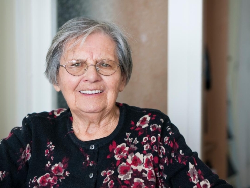 Dům za miliony, ale důchod nestačí. Řešení hledá stále více seniorů
