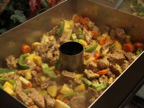 Chuť, která spojuje: Lorna mění zahradní grilování v kulinářský rituál