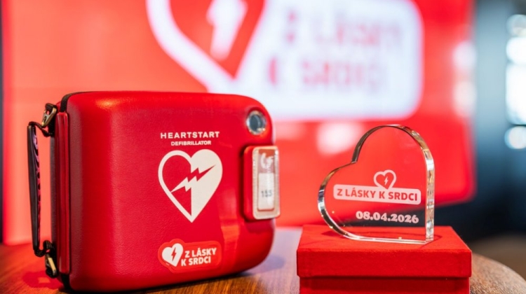 Náhled článku: Kaufland a experti bojují proti strachu z defibrilátorů: Přístroje v prodejnách už zachránily deset životů
